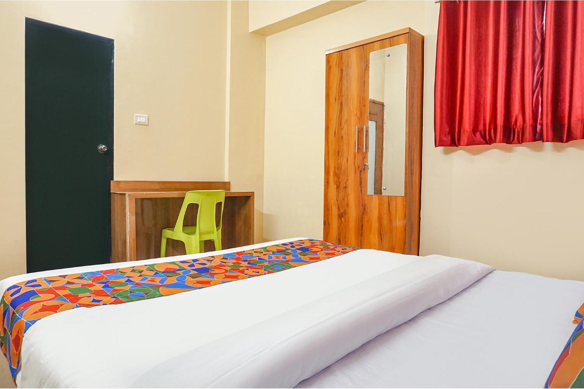 Fabhotel Falcon Inn -Behind The Dmart Baner Pune Extérieur photo