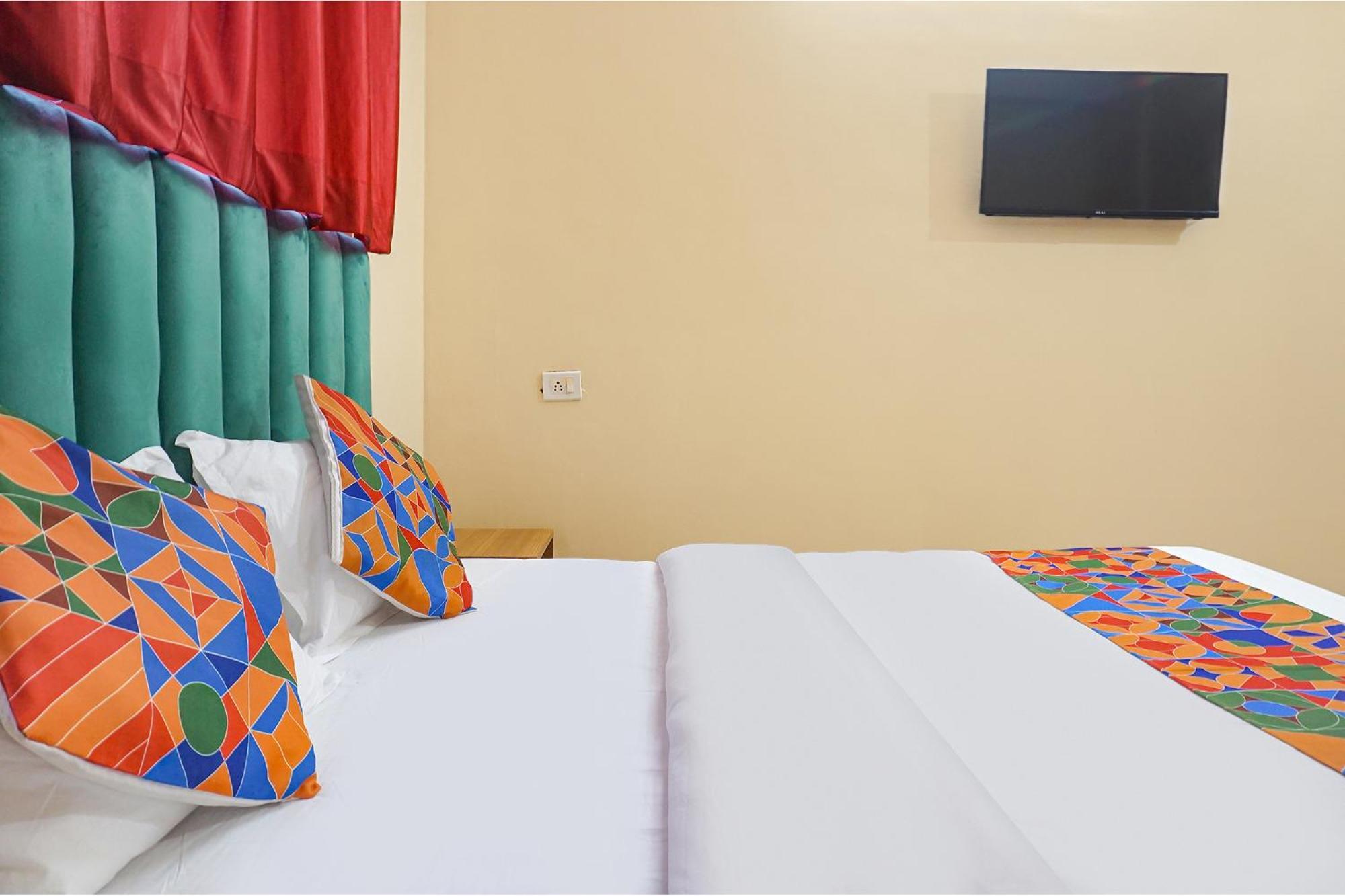 Fabhotel Falcon Inn -Behind The Dmart Baner Pune Extérieur photo