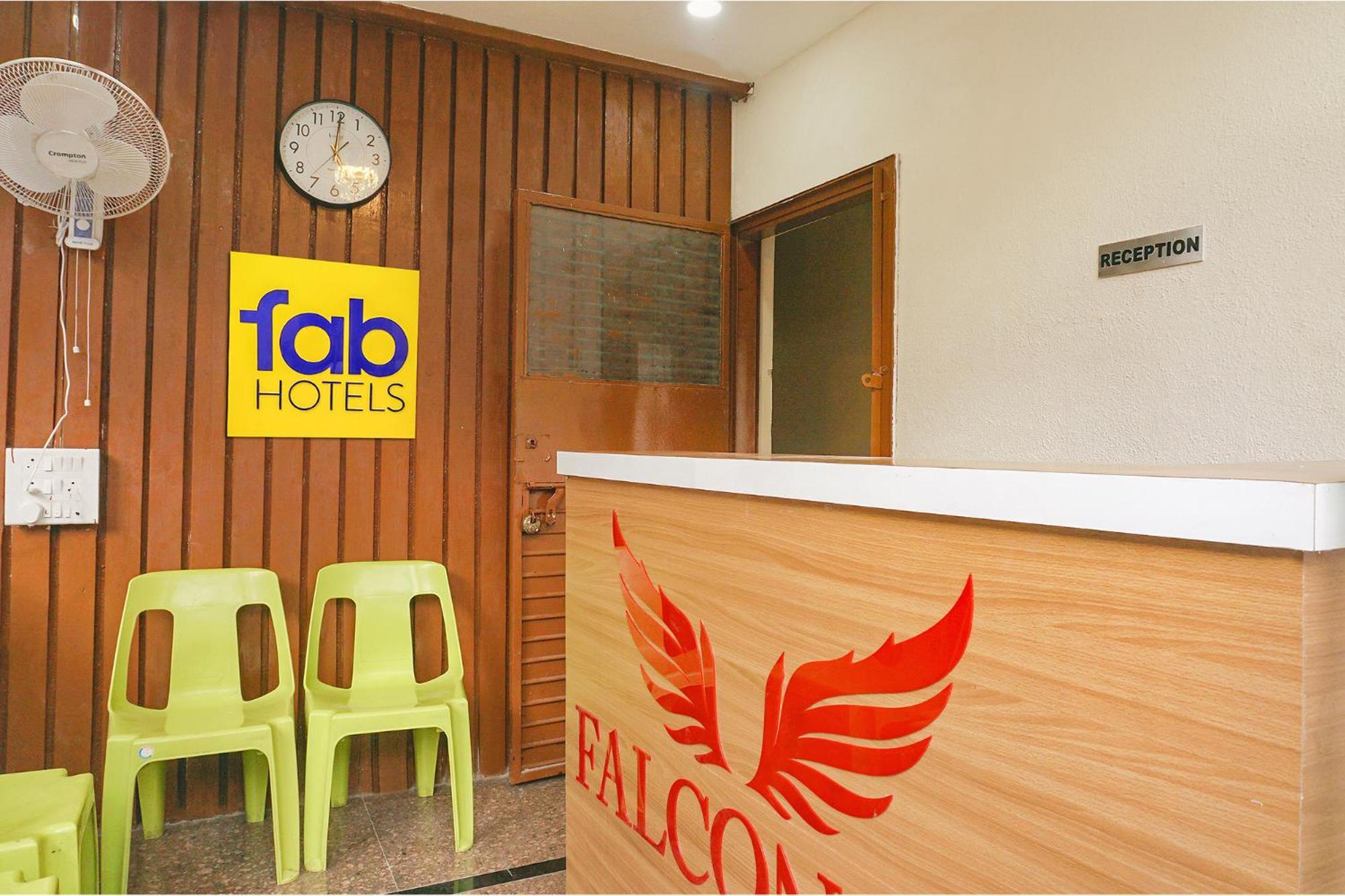 Fabhotel Falcon Inn -Behind The Dmart Baner Pune Extérieur photo